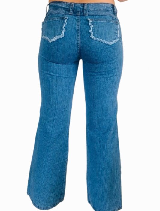 Turn Heads with Our Sexy, Curve-Hugging Colombian Jeans